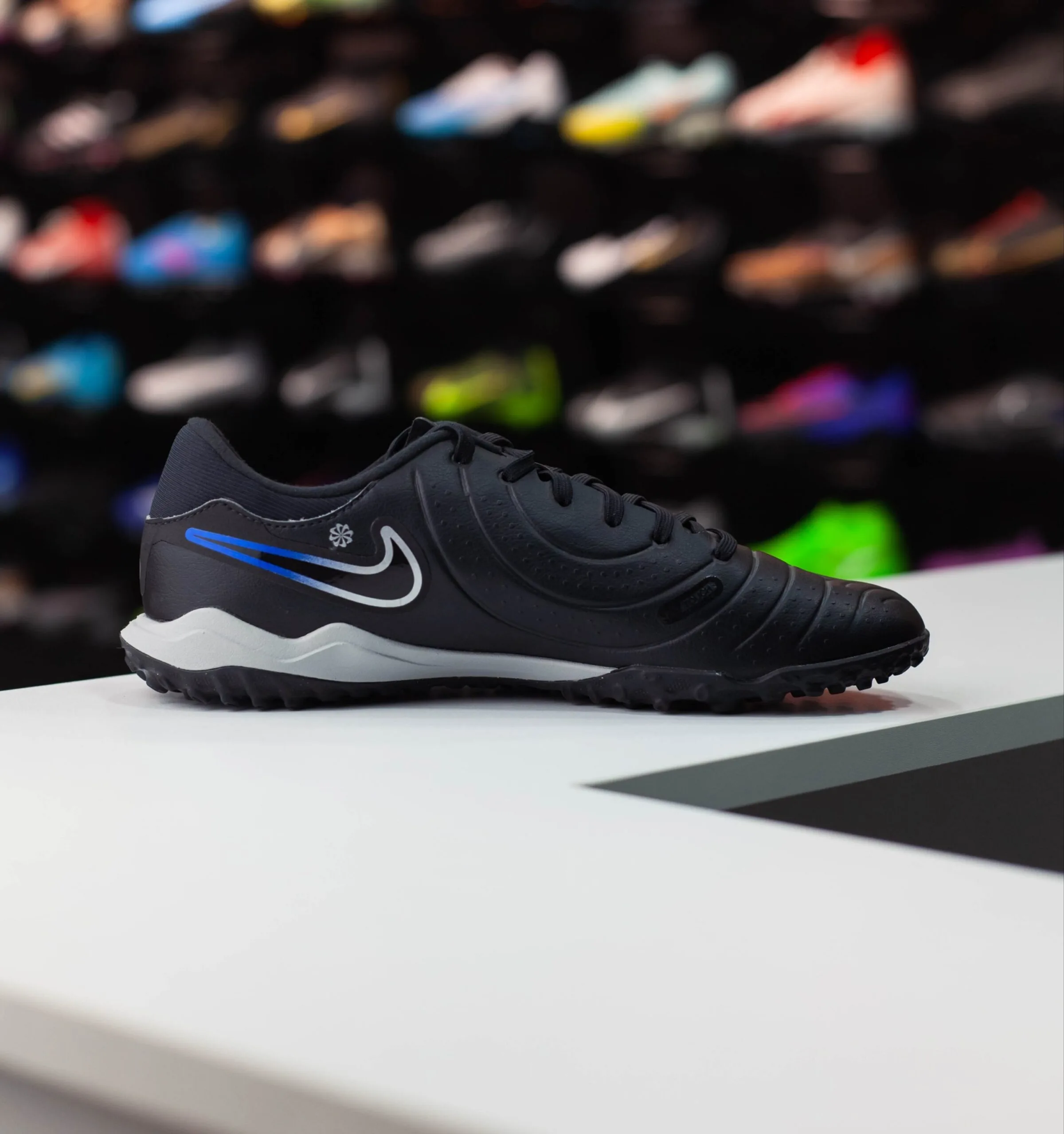 NIKE TIEMPO LEGEND 10 ACADEMY TF - Image 3