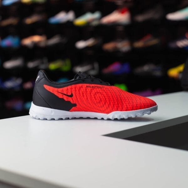 NIKE PHANTOM GX ACADEMY TF - Image 3