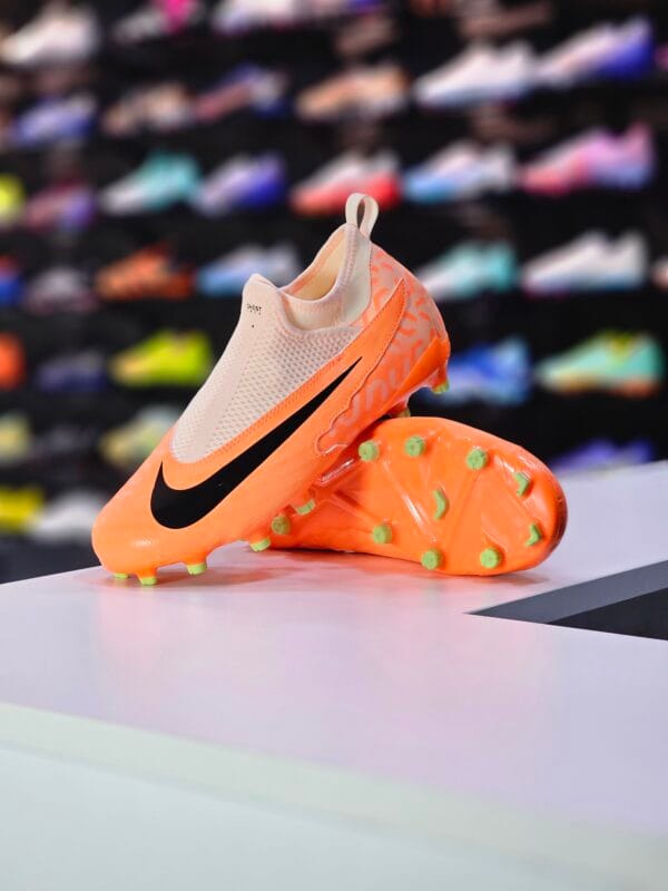 JR NIKE PHANTOM GX ACADEMY MG