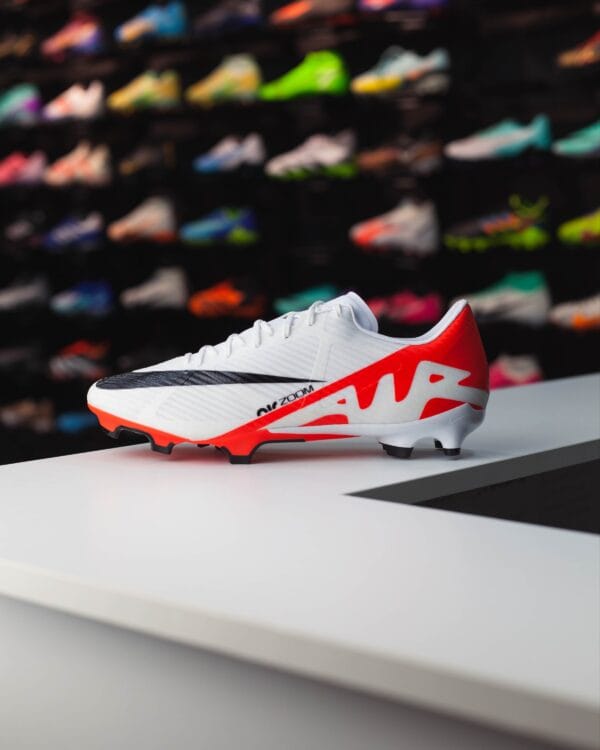 NIKE MERCURIAL VAPOR 15 ACADEMY MG - Image 2