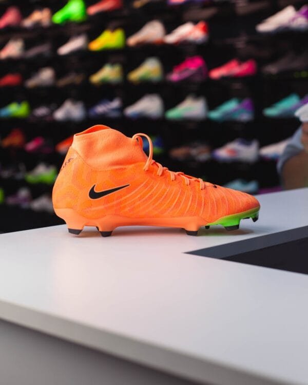 NIKE PHANTOM LUNA PRO FG - Image 3