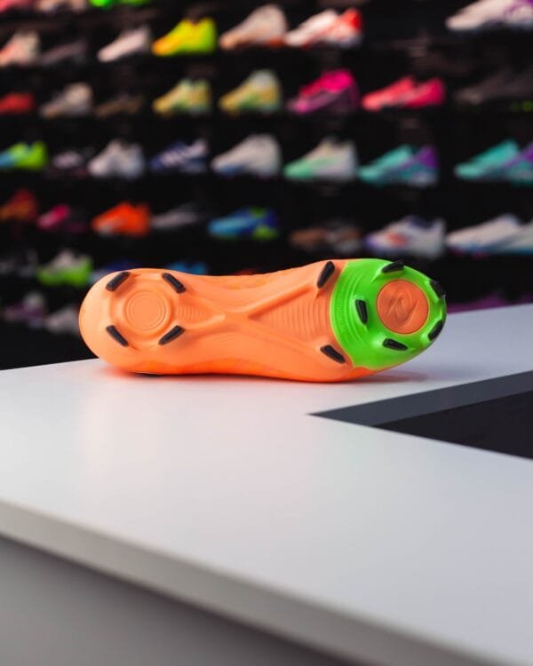 NIKE PHANTOM LUNA PRO FG - Image 4