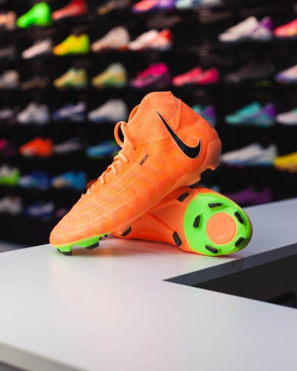NIKE PHANTOM LUNA PRO FG