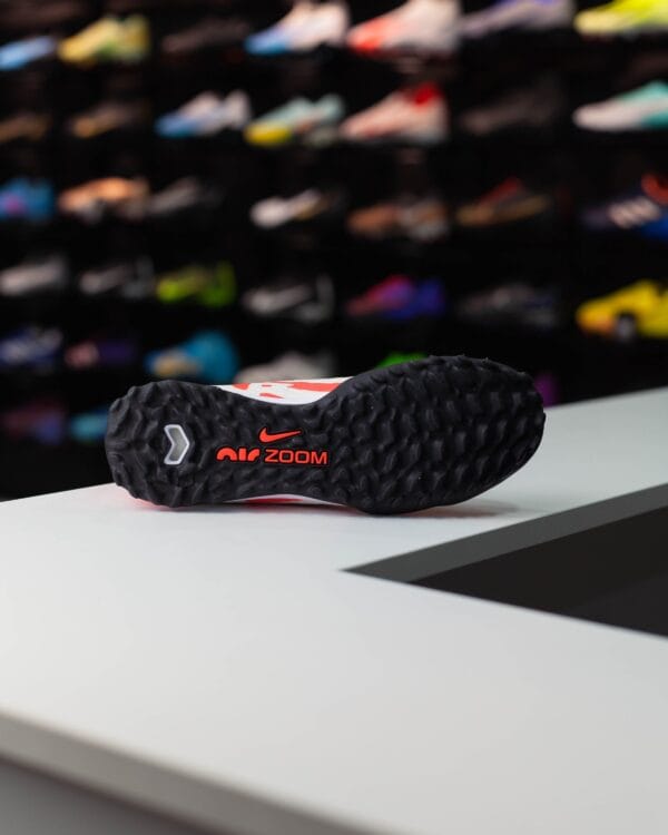NIKE MERCURIAL VAPOR 15 ACADEMY TF - Image 4