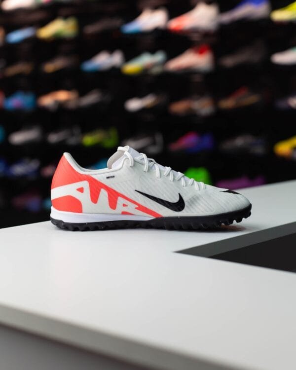 NIKE MERCURIAL VAPOR 15 ACADEMY TF - Image 3