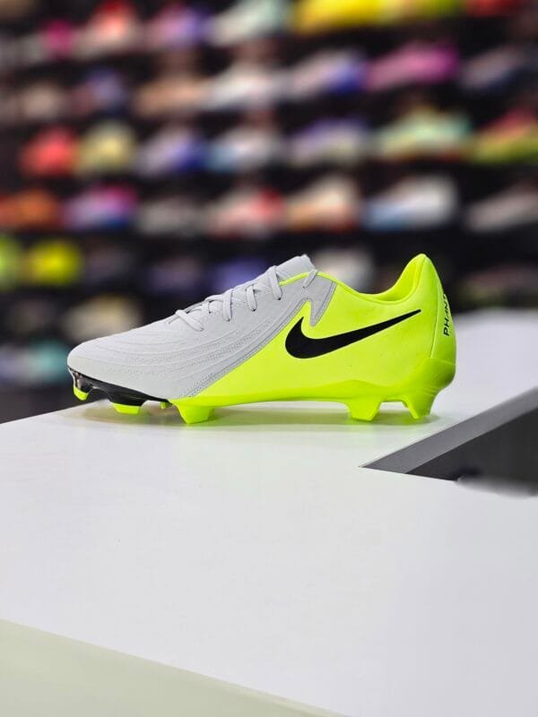 NIKE PHANTOM GX2 ACADEMY FG - Image 2