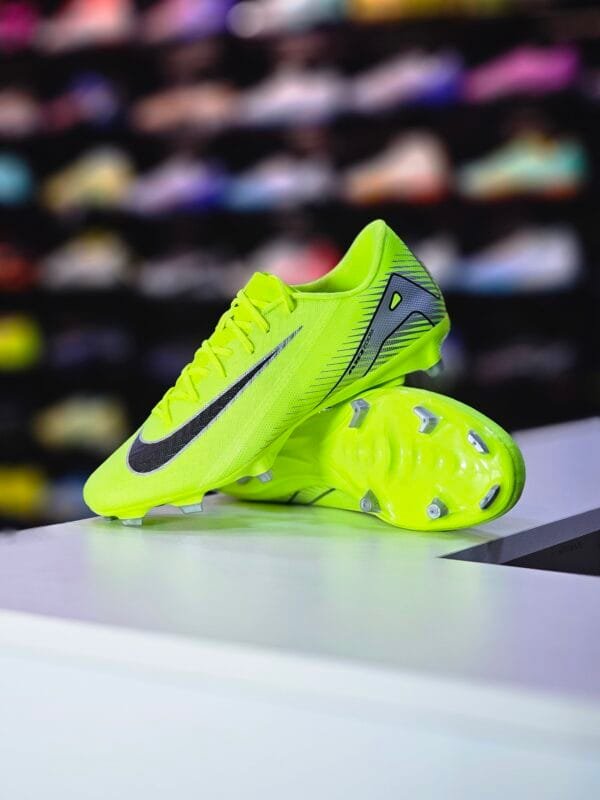 NIKE MERCURIAL VAPOR 16 ACADEMY MG