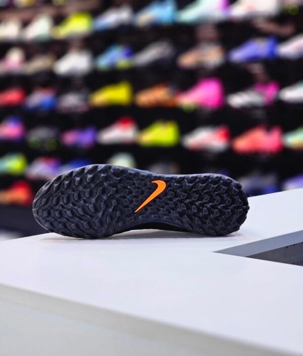 NIKE PHANTOM GX PRO TF - Image 4