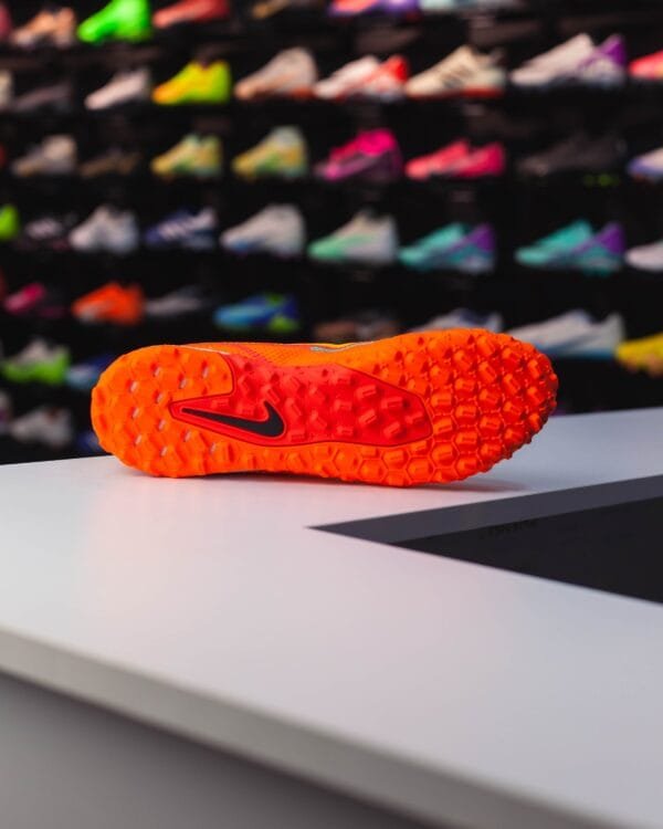 NIKE PHANTOM GT2 PRO TF - Image 4