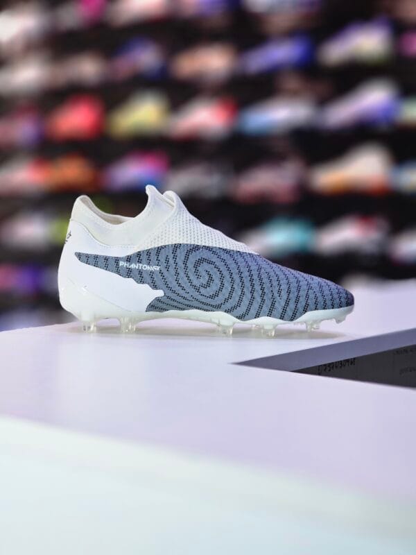NIKE PHANTOM GX ACADEMY MG - Image 3