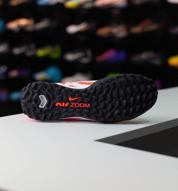 NIKE MERCURIAL VAPOR 15 ACADEMY TF - Image 4