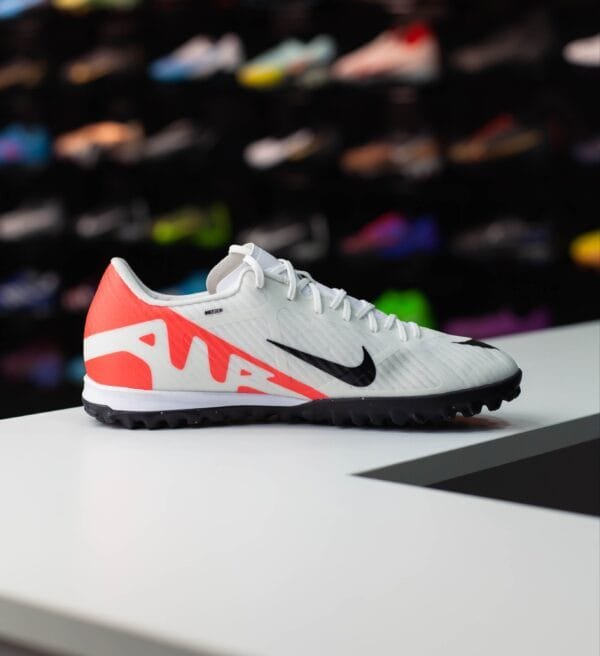 NIKE MERCURIAL VAPOR 15 ACADEMY TF - Image 3