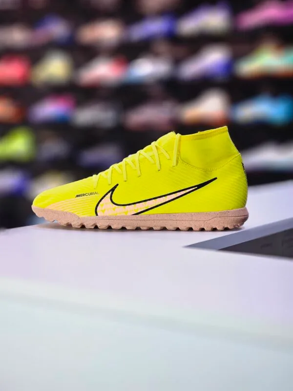 NIKE MERCURIAL SUPERFLY 9 CLUB TF - Image 2