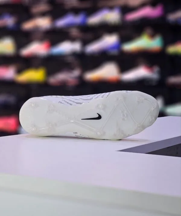 NIKE PHANTOM GX ACADEMY MG - Image 4