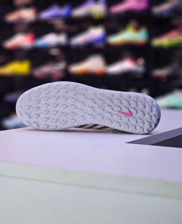 NIKE MERCURIAL VAPOR 15 CLUB TF - Image 4