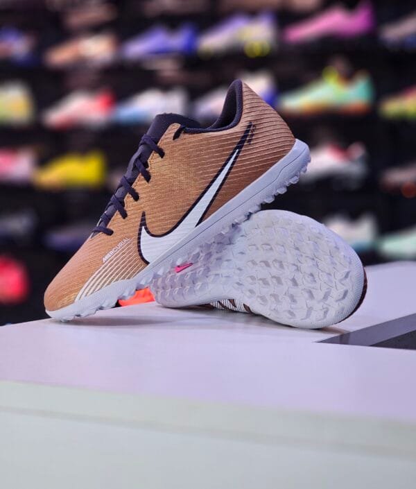 NIKE MERCURIAL VAPOR 15 CLUB TF