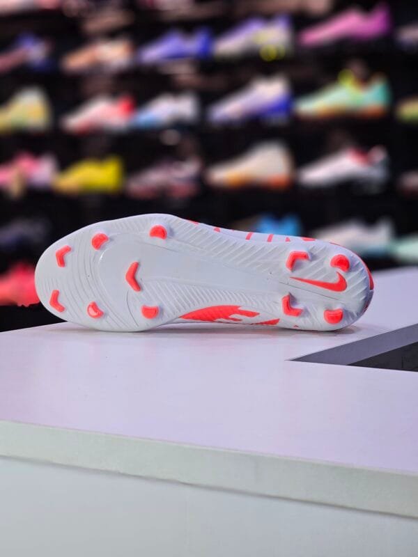 NIKE MERCURIAL SUPERFLY 9 CLUB MG - Image 4