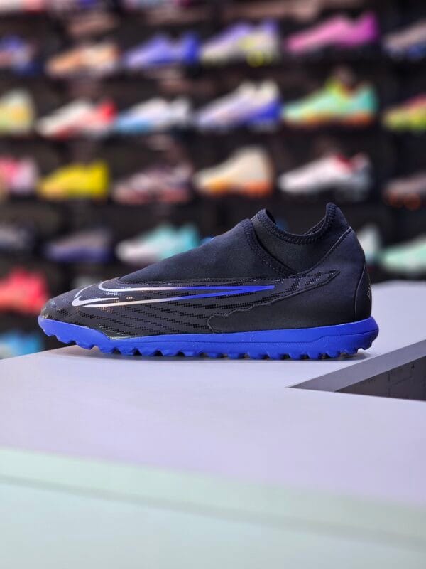 NIKE PHANTOM GX CLUB TF - Image 2