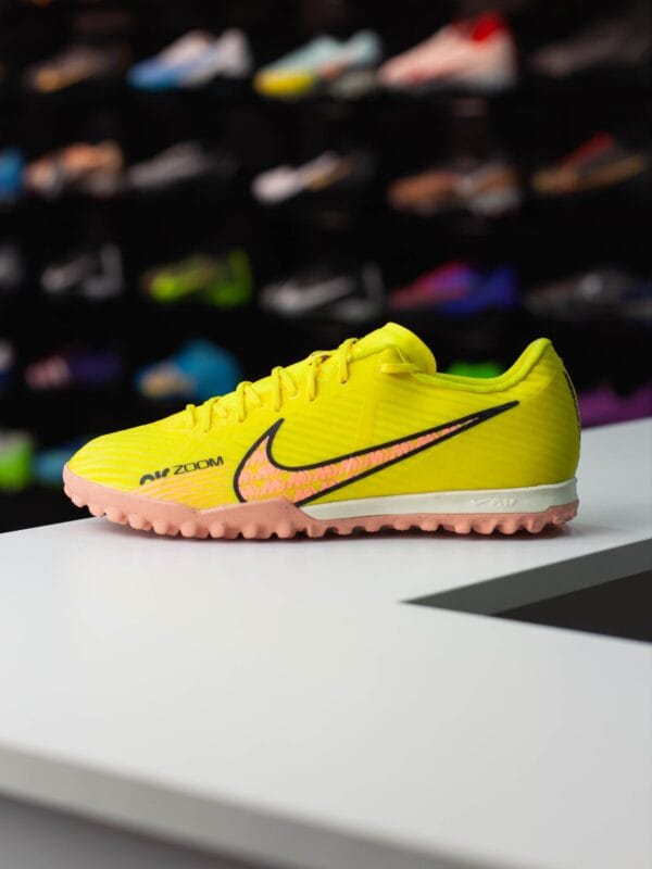 NIKE MERCURIAL VAPOR 15 ACADEMY TF - Image 2