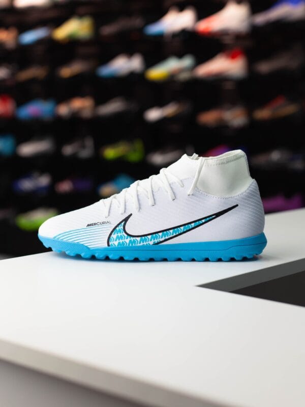 NIKE MERCURIAL SUPERFLY 9 CLUB TF - Image 2