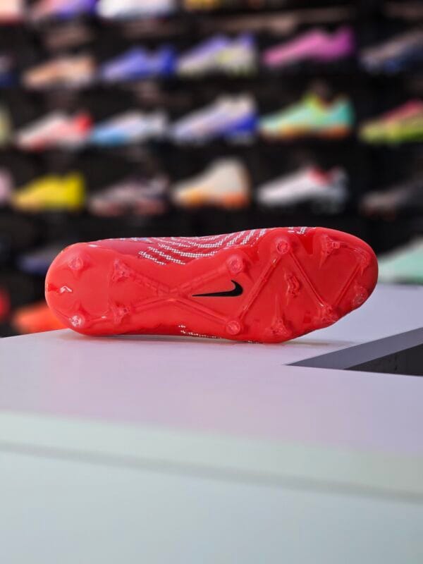 NIKE PHANTOM GX ACADEMY MG - Image 4