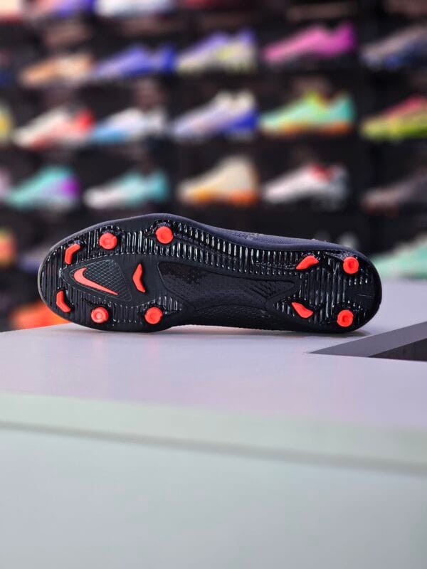 NIKE PHANTOM GT2 CLUB MG - Image 4