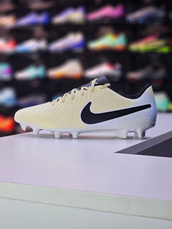 NIKE TIEMPO LEGEND 10 CLUB MG - Image 2