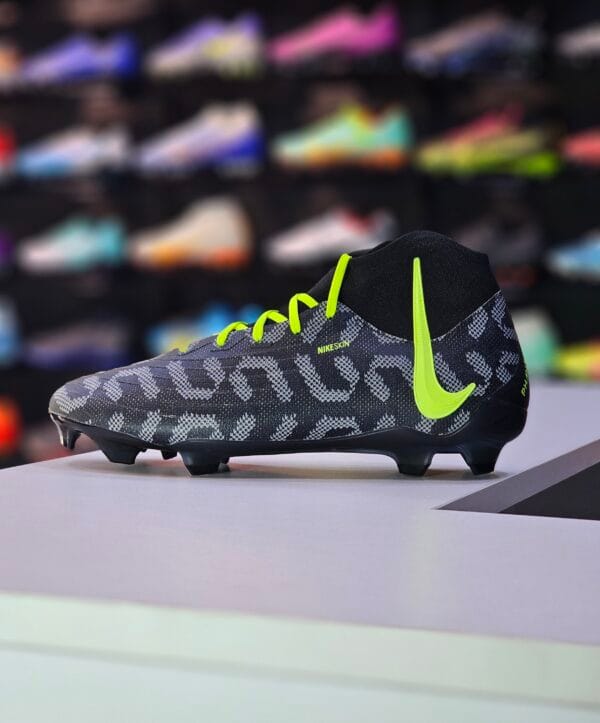 JR NIKE PHANTOM LUNA PRO FG - Image 2