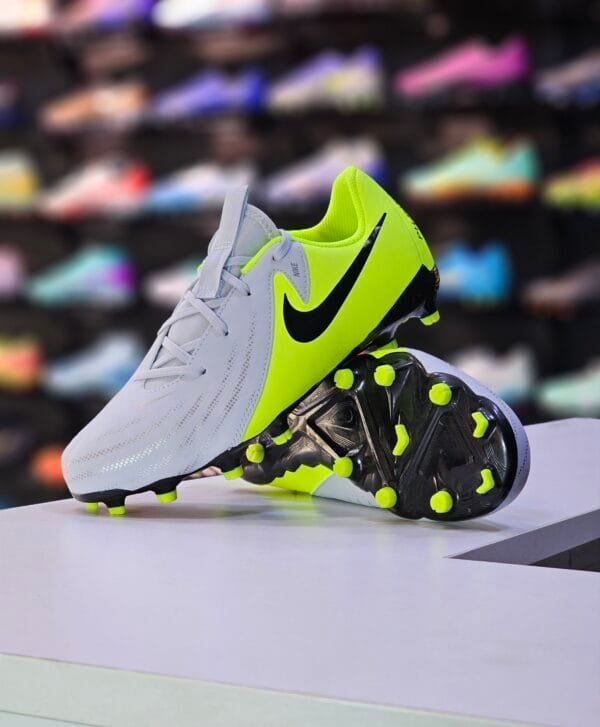 JR NIKE PHANTOM GX2 ACADEMY MG