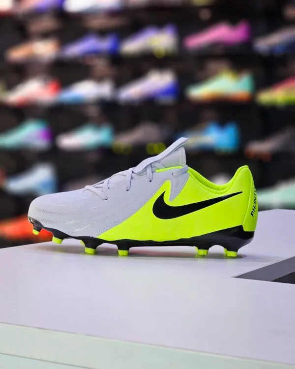JR NIKE PHANTOM GX2 ACADEMY MG - Image 2