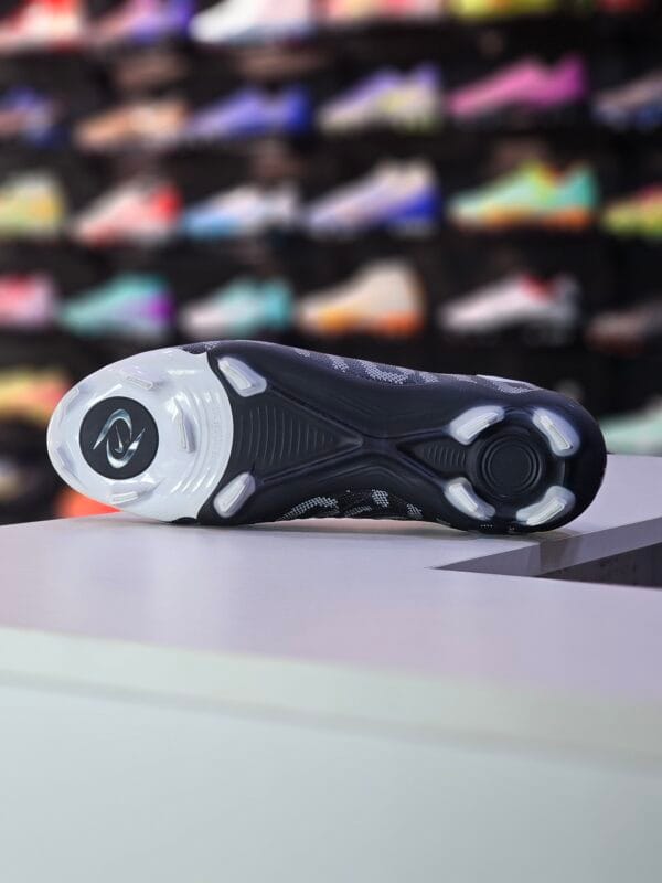NIKE PHANTOM LUNA PRO FG - Image 4