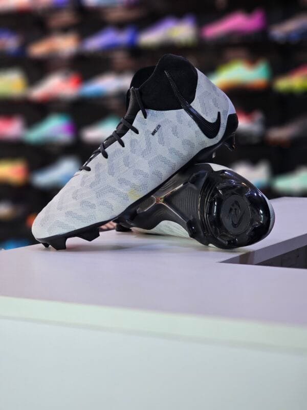 NIKE PHANTOM LUNA PRO FG