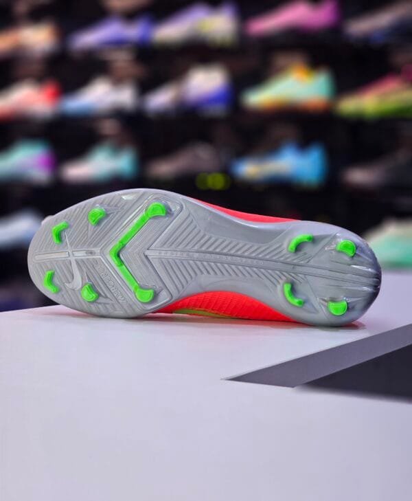 JR NIKE MERCURIAL VAPOR 14 CLUB MG - Image 4