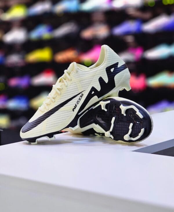 JR NIKE MERCURIAL VAPOR 15 ACADEMY MG
