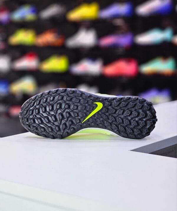JR NIKE PHANTOM GX ACADEMY TF - Image 4