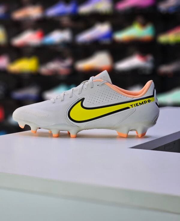 JR NIKE TIEMPO LEGEND 9 ACADEMY MG - Image 2