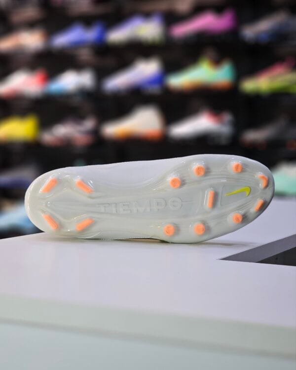 JR NIKE TIEMPO LEGEND 9 ACADEMY MG - Image 4