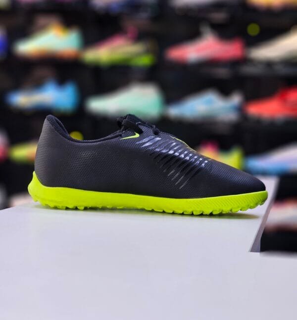 JR NIKE PHANTOM VENOM CLUB TF - Image 3
