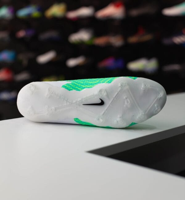 JR NIKE PHANTOM GX ACADEMY MG - Image 4