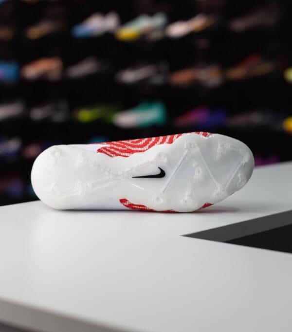 JR NIKE PHANTOM GX ACADEMY MG - Image 4