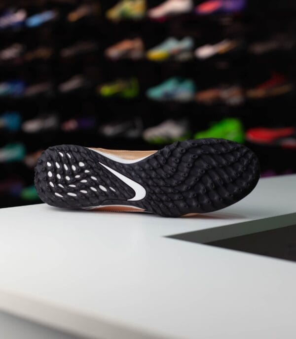 JR NIKE TIEMPO LEGEND 9 ACADEMY TF - Image 4