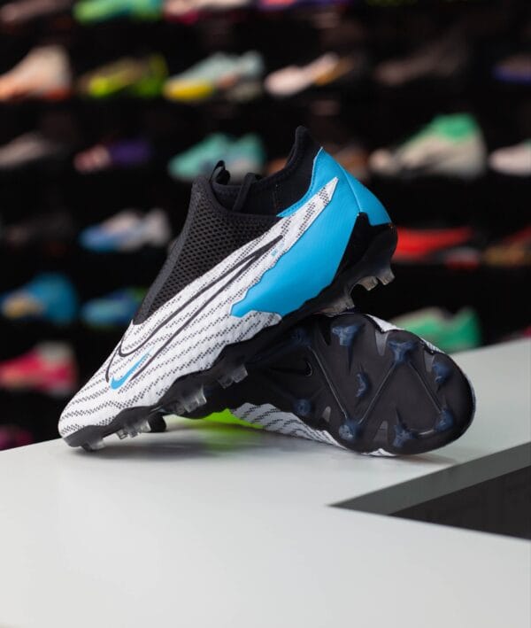JR NIKE PHANTOM GX ACADEMY MG