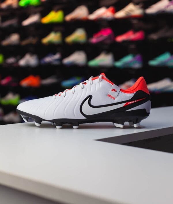 JR NIKE TIEMPO LEGEND 10 ACADEMY MG - Image 2