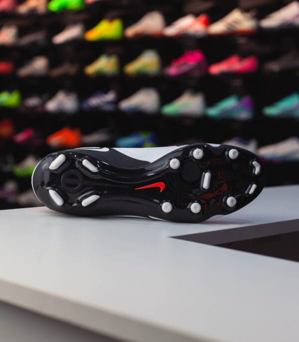 JR NIKE TIEMPO LEGEND 10 ACADEMY MG - Image 4