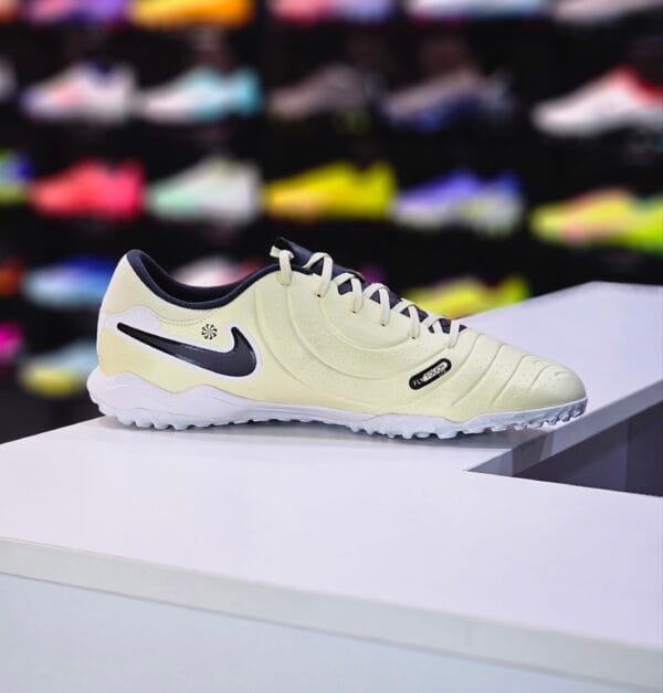 NIKE TIEMPO LEGEND 10 ACADEMY TF - Image 3