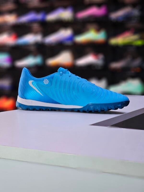 NIKE PHANTOM GX2 ACADEMY TF - Image 3