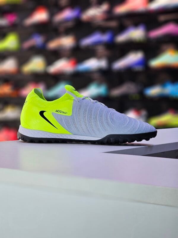 NIKE PHANTOM GX2 PRO TF - Image 3