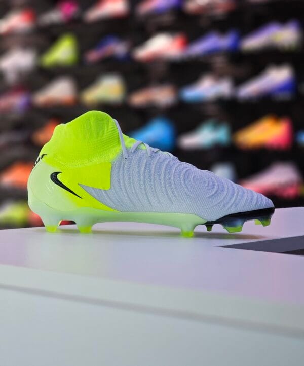 NIKE PHANTOM LUNA ELITE FG - Image 3