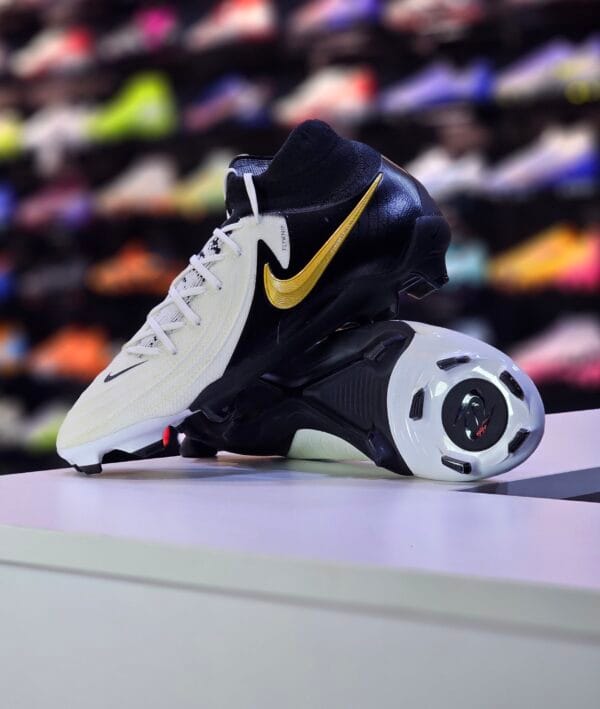 NIKE PHANTOM LUNA PRO FG