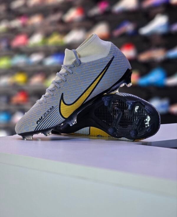 NIKE MERCURIAL SUPERFLY 9 ACADEMY MG
